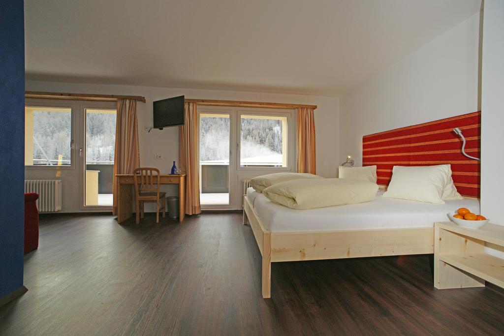 Hotel Al Rom 츄치어브 외부 사진