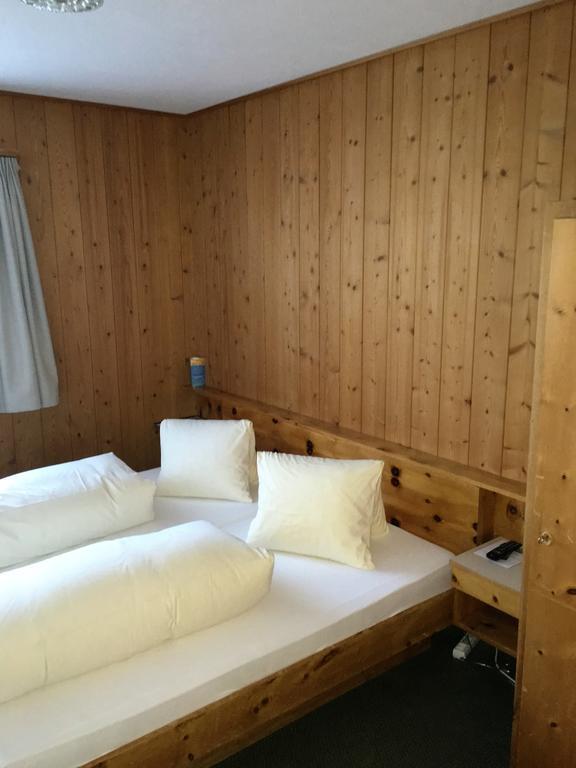 Hotel Al Rom 츄치어브 외부 사진
